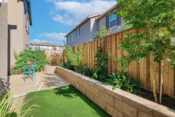 $750,000 | 168 East Calder Drive, Mountain House, CA 95391