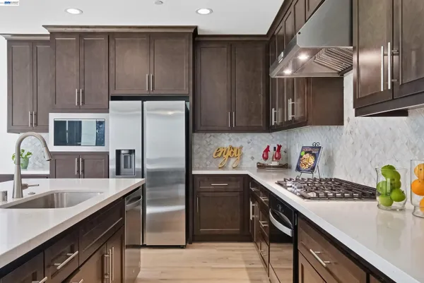 $750,000 | 168 East Calder Drive, Mountain House, CA 95391