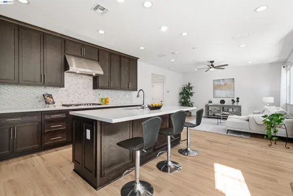 $750,000 | 168 East Calder Drive, Mountain House, CA 95391