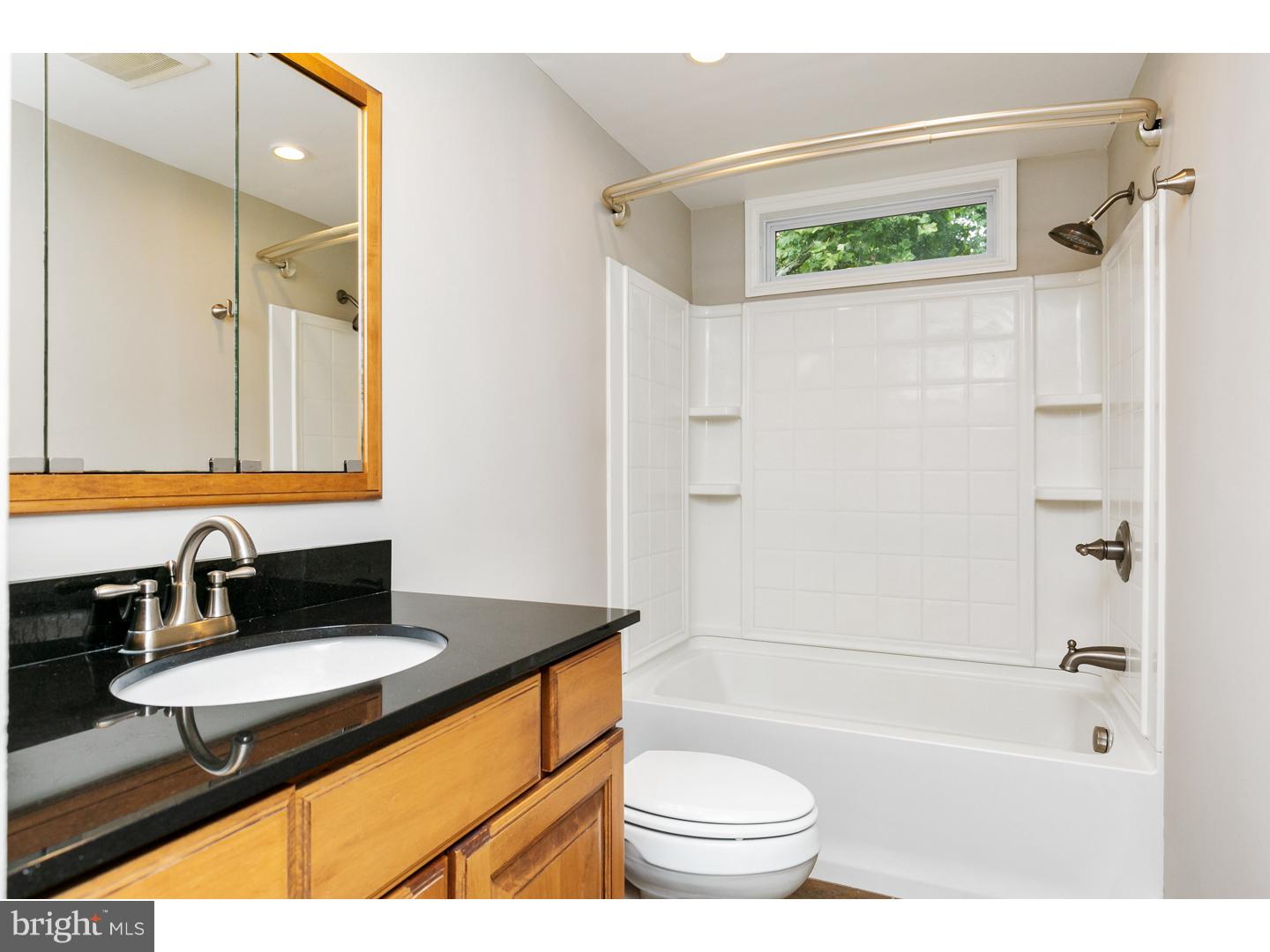 7 Maple Road Burlington Township, NJ 08016 - Photo 14 of 25 Bathroom