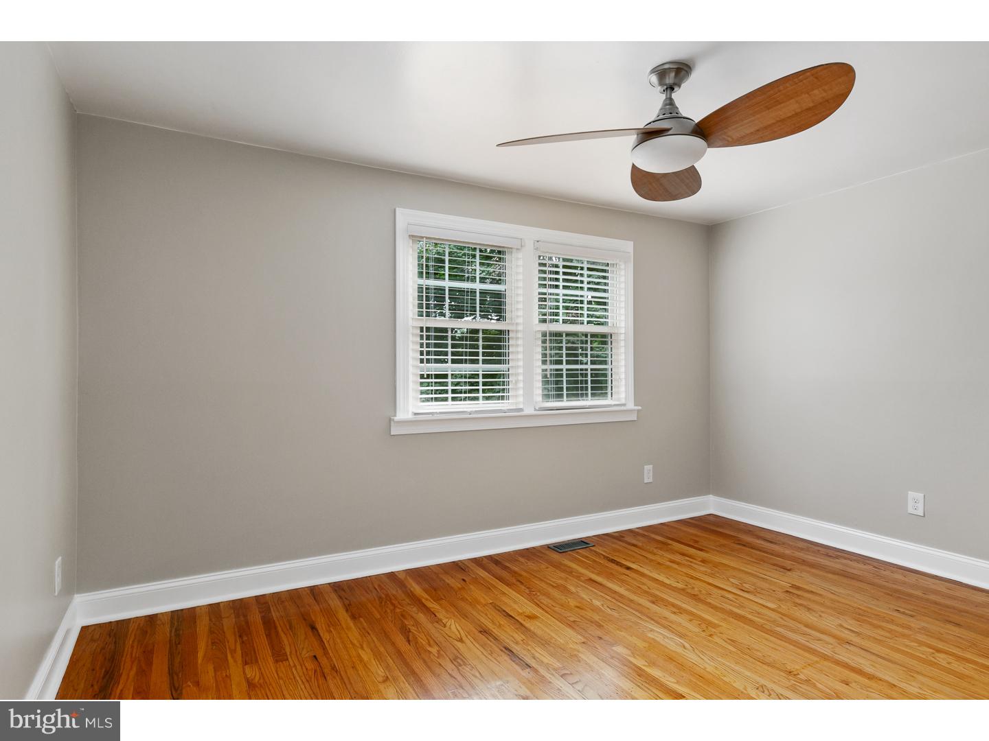 7 Maple Road Burlington Township, NJ 08016 - Photo 16 of 25 Bedroom 2