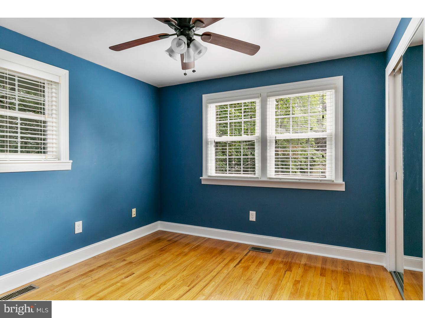 7 Maple Road Burlington Township, NJ 08016 - Photo 17 of 25 Bedroom 3