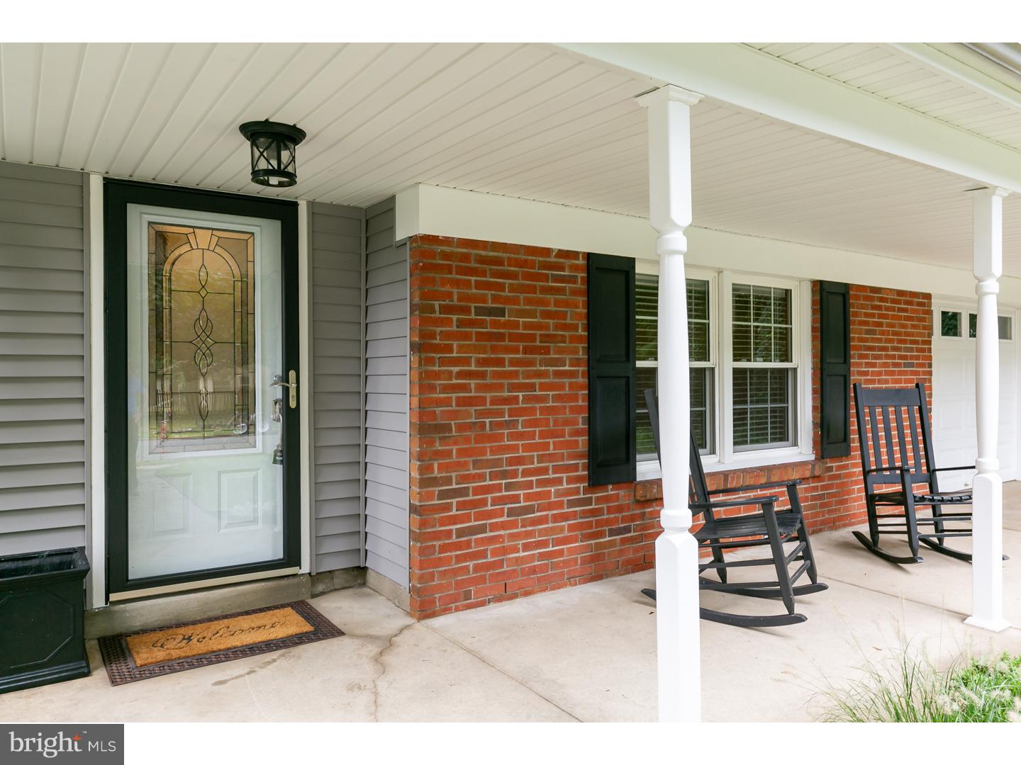 7 Maple Road Burlington Township, NJ 08016 - Photo 3 of 25 Porch