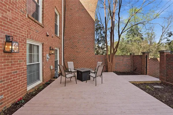 $650,000 | 423 Jefferson Circle Northeast, Unit 423, Atlanta, GA 30328
