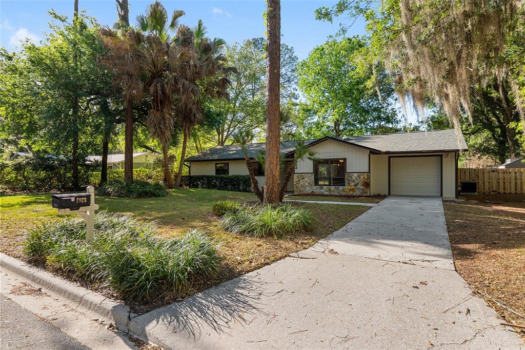 7923 Southwest 55 Place Gainesville, FL 32608 - Photo 2 of 60