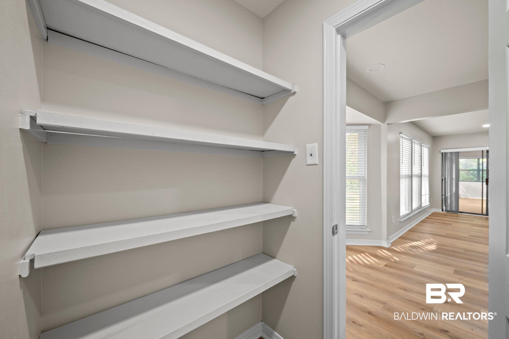 105 South Windgate Circle Daphne, AL 36526 - Photo 12 of 37 Pantry