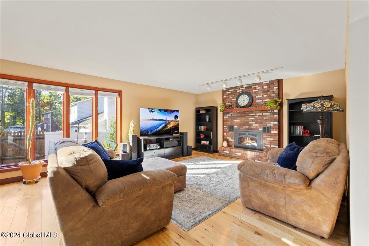 28 Marigold Drive Queensbury, NY 12804 - Photo 15 of 31 30-IMG_3289