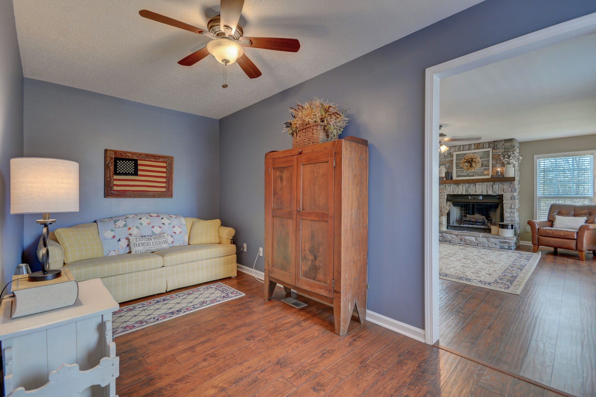 2545 Plainview Pvt Ln Spring Hill Spring Hill, TN 37174 - Photo 20 of 34 a living room with furniture and a flat screen tv
