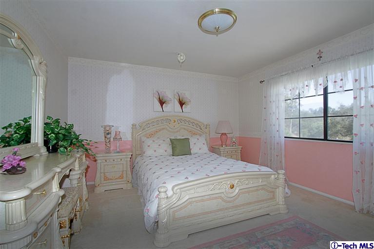 1118 Edinburgh Road San Dimas, CA 91773 - Photo 21 of 37 Additional Photo