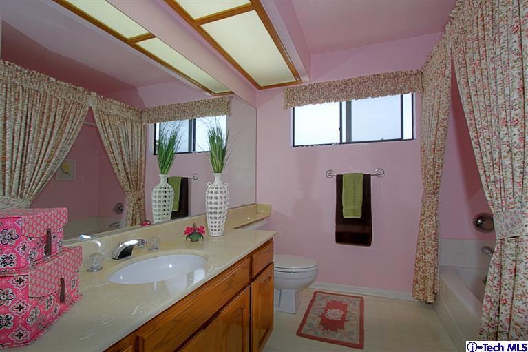 1118 Edinburgh Road San Dimas, CA 91773 - Photo 30 of 37 Additional Photo