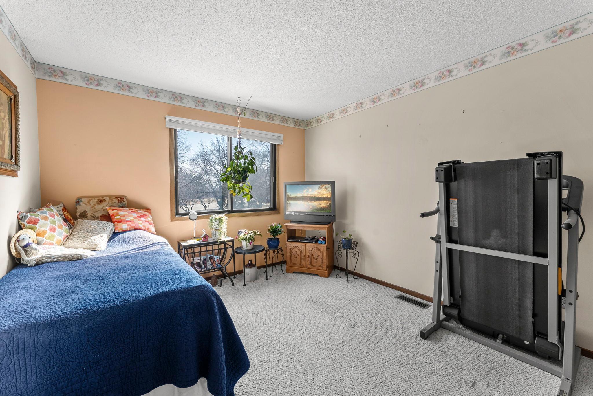 4245 Centerville Road Vadnais Heights, MN 55127 - Photo 15 of 25