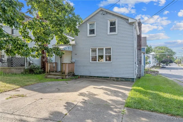 $1,500 | 148 West Cayuga Street, Oswego, NY 13126