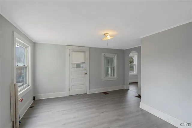 $1,500 | 148 West Cayuga Street, Oswego, NY 13126