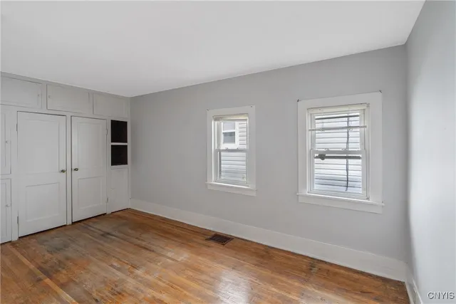 $1,500 | 148 West Cayuga Street, Oswego, NY 13126