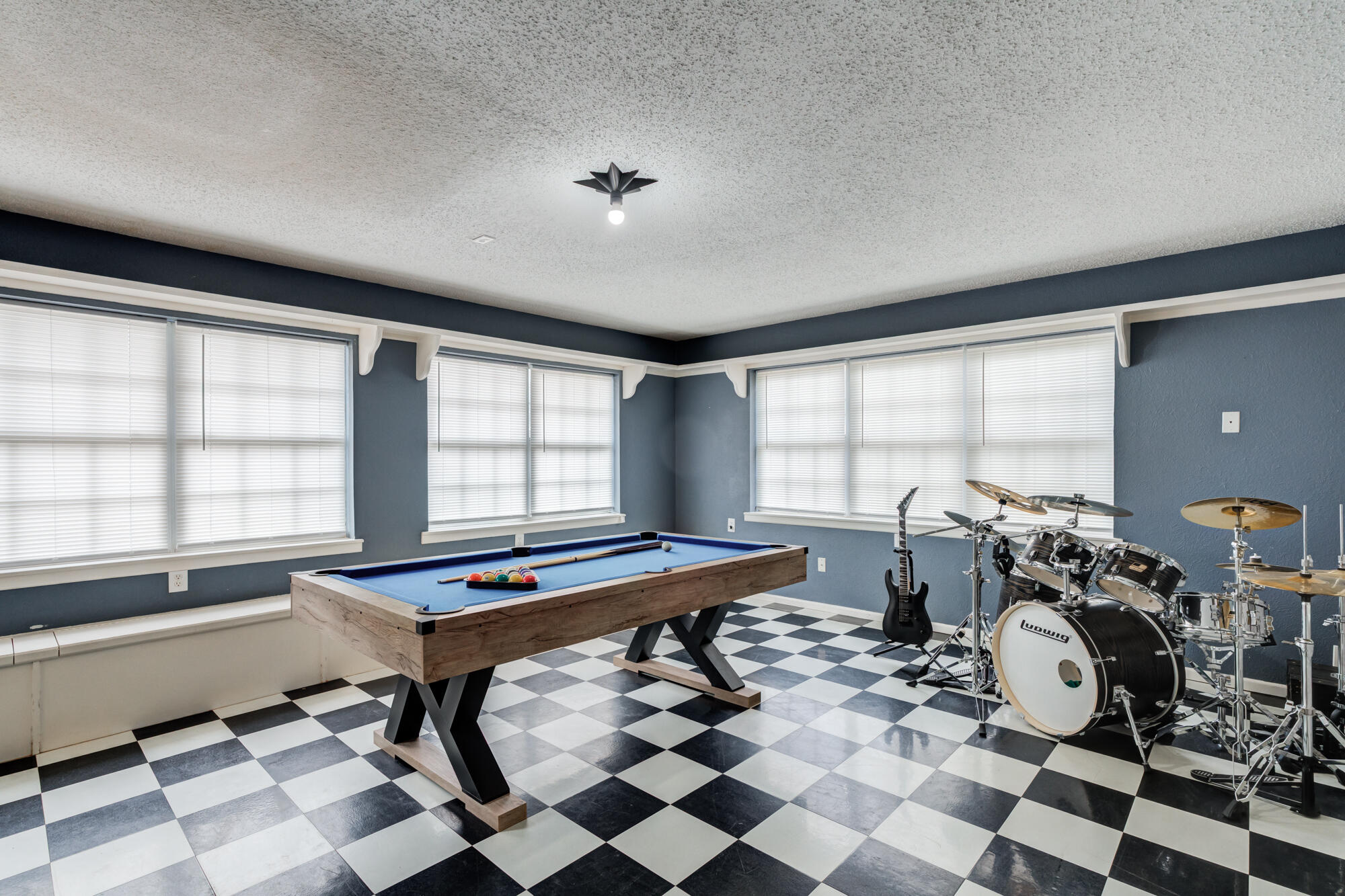 5409 32nd Street Lubbock, TX 79407 - Photo 10 of 32 DSC04810_1_2_3_4