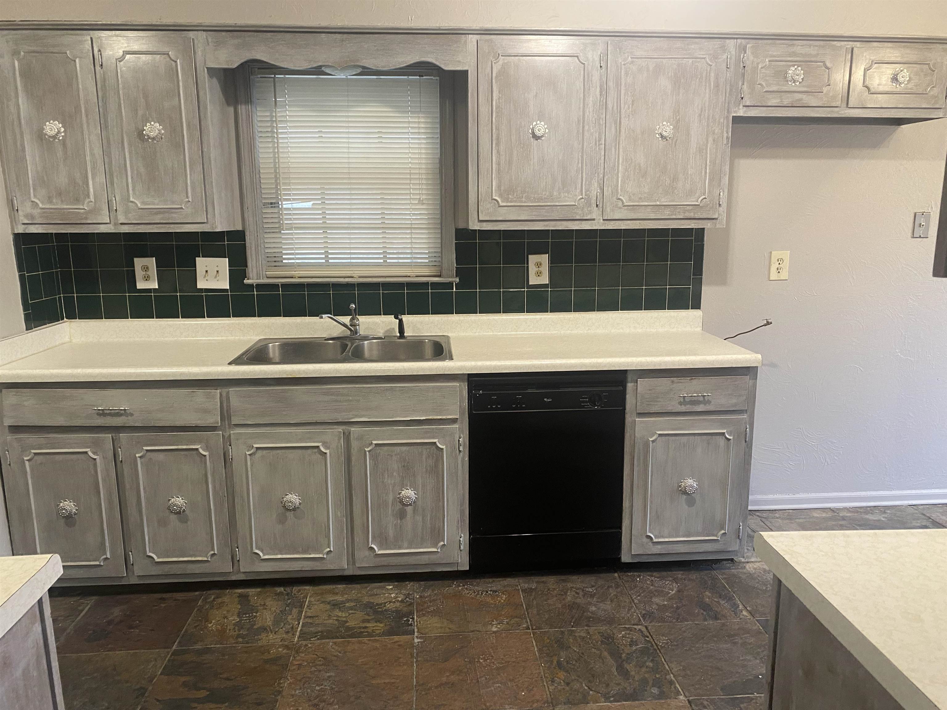 6704 Stout Road Memphis, TN 38119 - Photo 7 of 14 Gallery Image 7