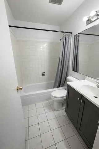 $129,999 | 740 Hill Drive, Unit 303, Hoffman Estates, IL 60169