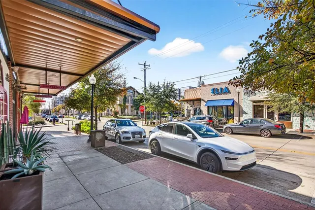 $3,318,000 | 435 West 9th Street, Dallas, TX 75208