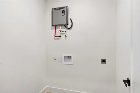 $3,318,000 | 435 West 9th Street, Dallas, TX 75208