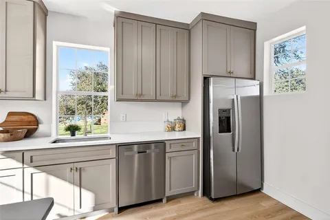 $3,318,000 | 435 West 9th Street, Dallas, TX 75208