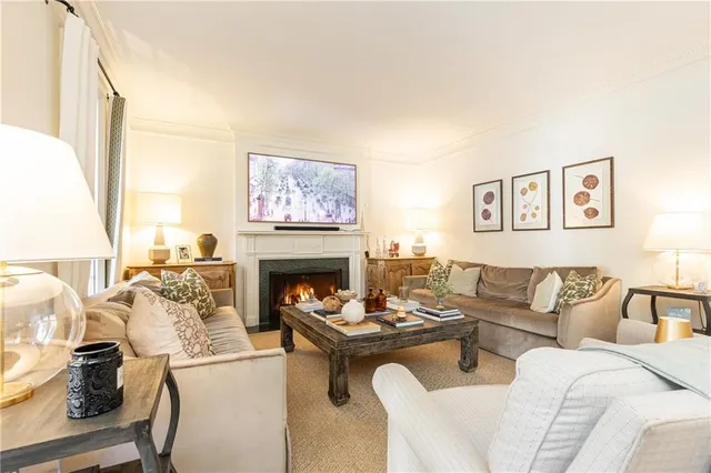 $1,875,000 | 900 Hawick Drive Northwest, Atlanta, GA 30327