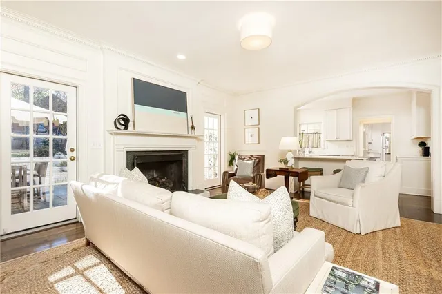 $1,875,000 | 900 Hawick Drive Northwest, Atlanta, GA 30327