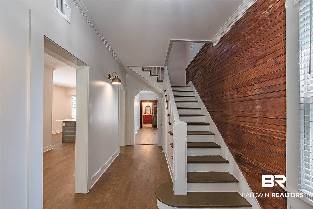 110 North Julia Street Mobile, AL 36604 - Photo 8 of 50