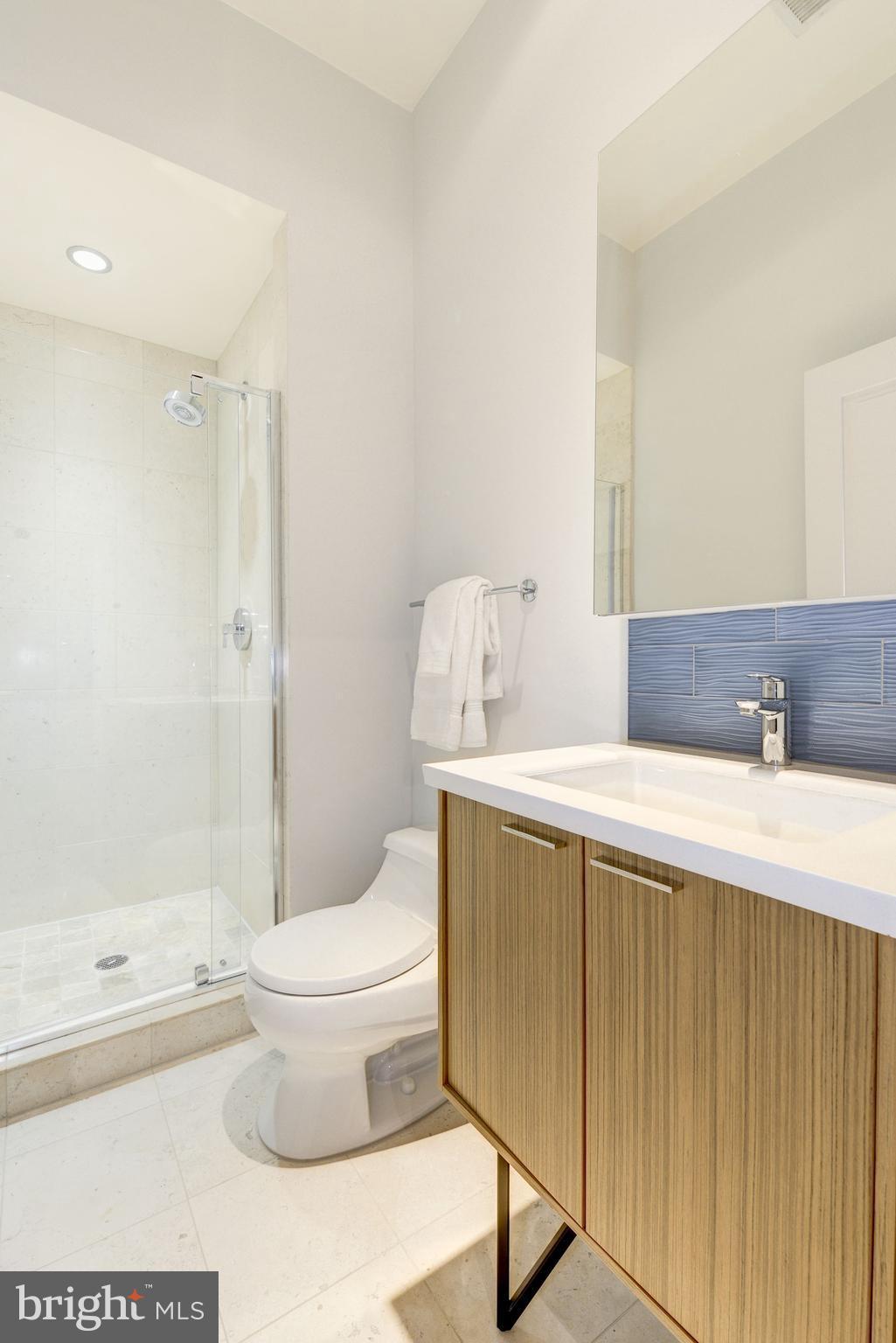 1213 N Street Northwest, Unit E Washington, DC 20005 - Photo 16 of 29 Bath