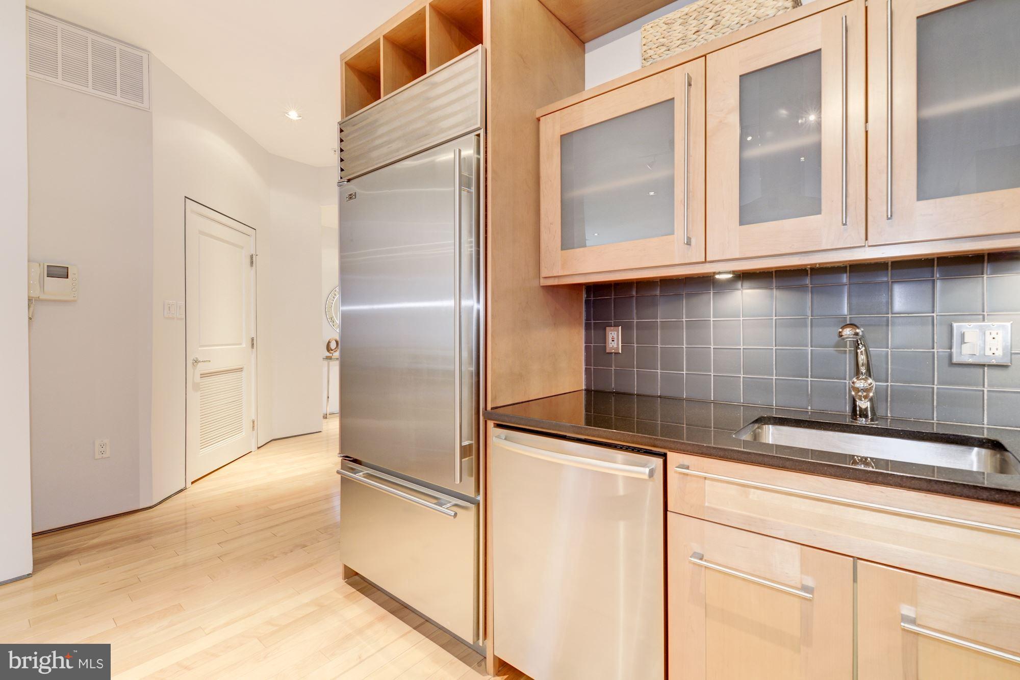 1213 N Street Northwest, Unit E Washington, DC 20005 - Photo 6 of 29 Kitchen