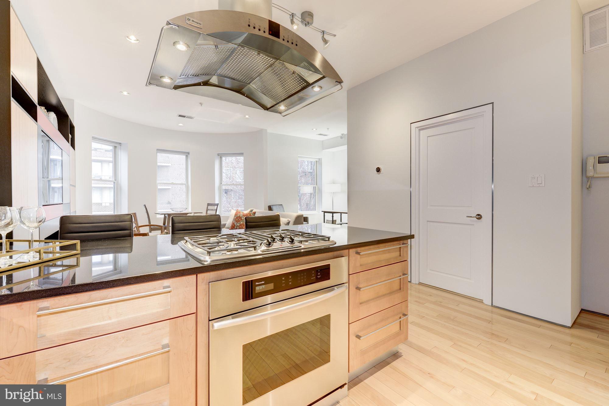 1213 N Street Northwest, Unit E Washington, DC 20005 - Photo 7 of 29 Kitchen