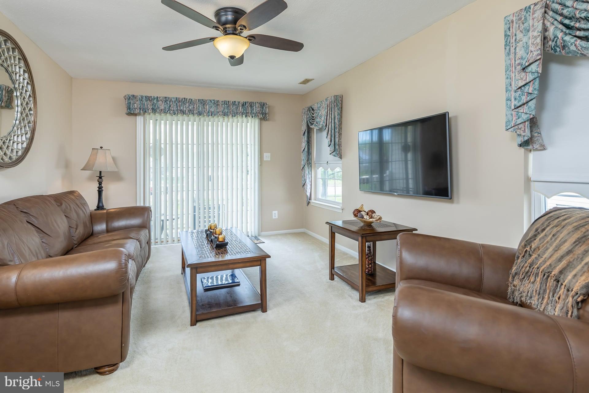 41 Grandview Place Sewell, NJ 08080 - Photo 20 of 23 a living room with furniture and a window