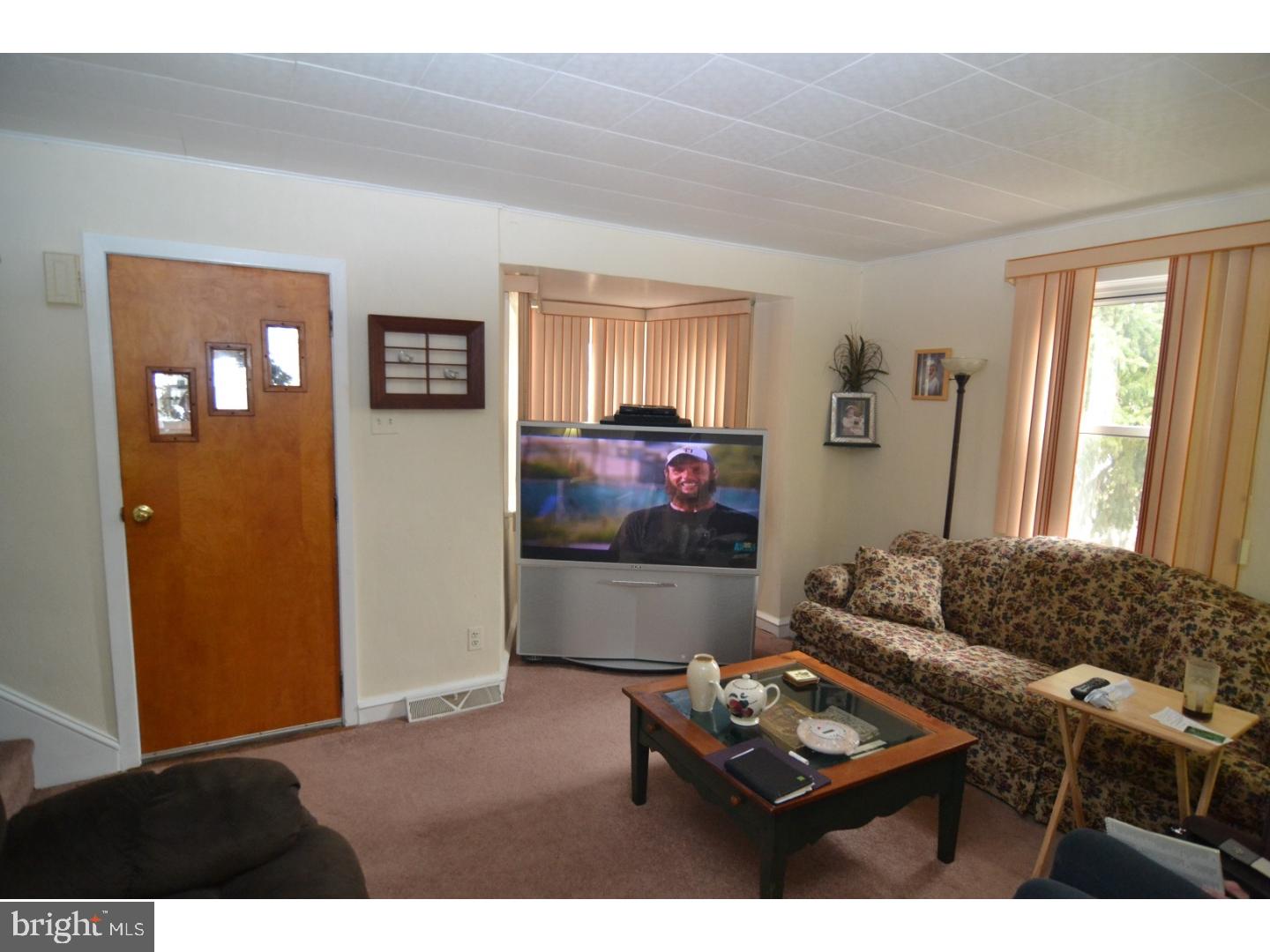 14 East Spring Street Pine Hill, NJ 08021 - Photo 2 of 12 Gallery Image 2