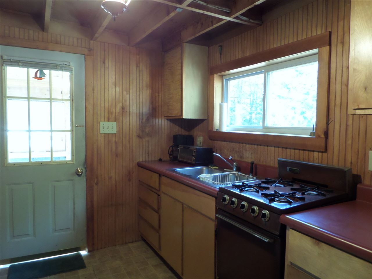 972 Halls Lake Road Newbury, VT 05051 - Photo 4 of 11 Gallery Image 4