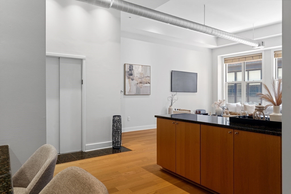 43-45 Winter Street, Unit 2 Boston, MA 02108 - Photo 10 of 33
