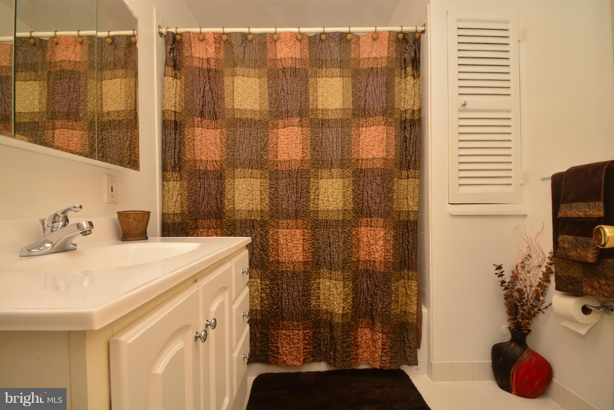 8806 Sonya Road Randallstown, MD 21133 - Photo 19 of 26 Bath
