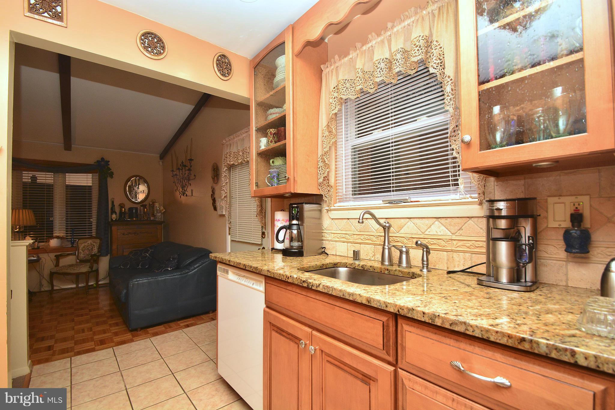 8806 Sonya Road Randallstown, MD 21133 - Photo 8 of 26 Kitchen