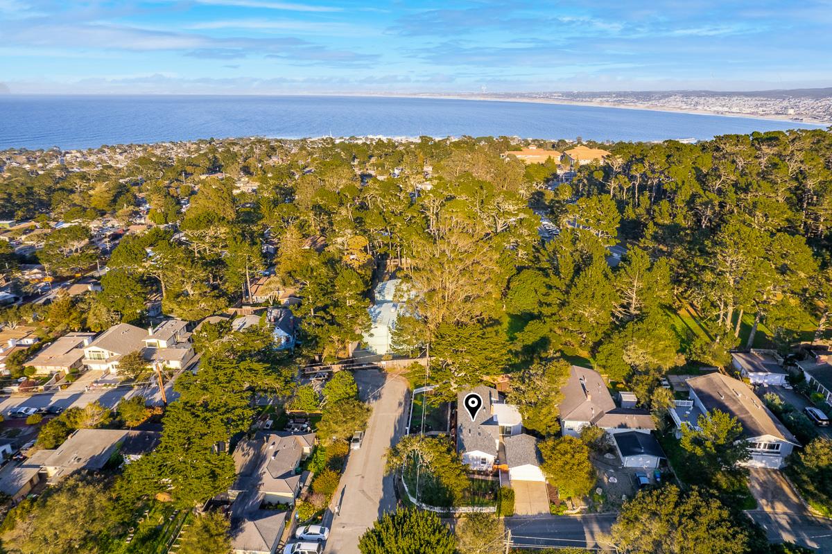 305 Stuart Avenue Pacific Grove, CA 93950 - Photo 52 of 55