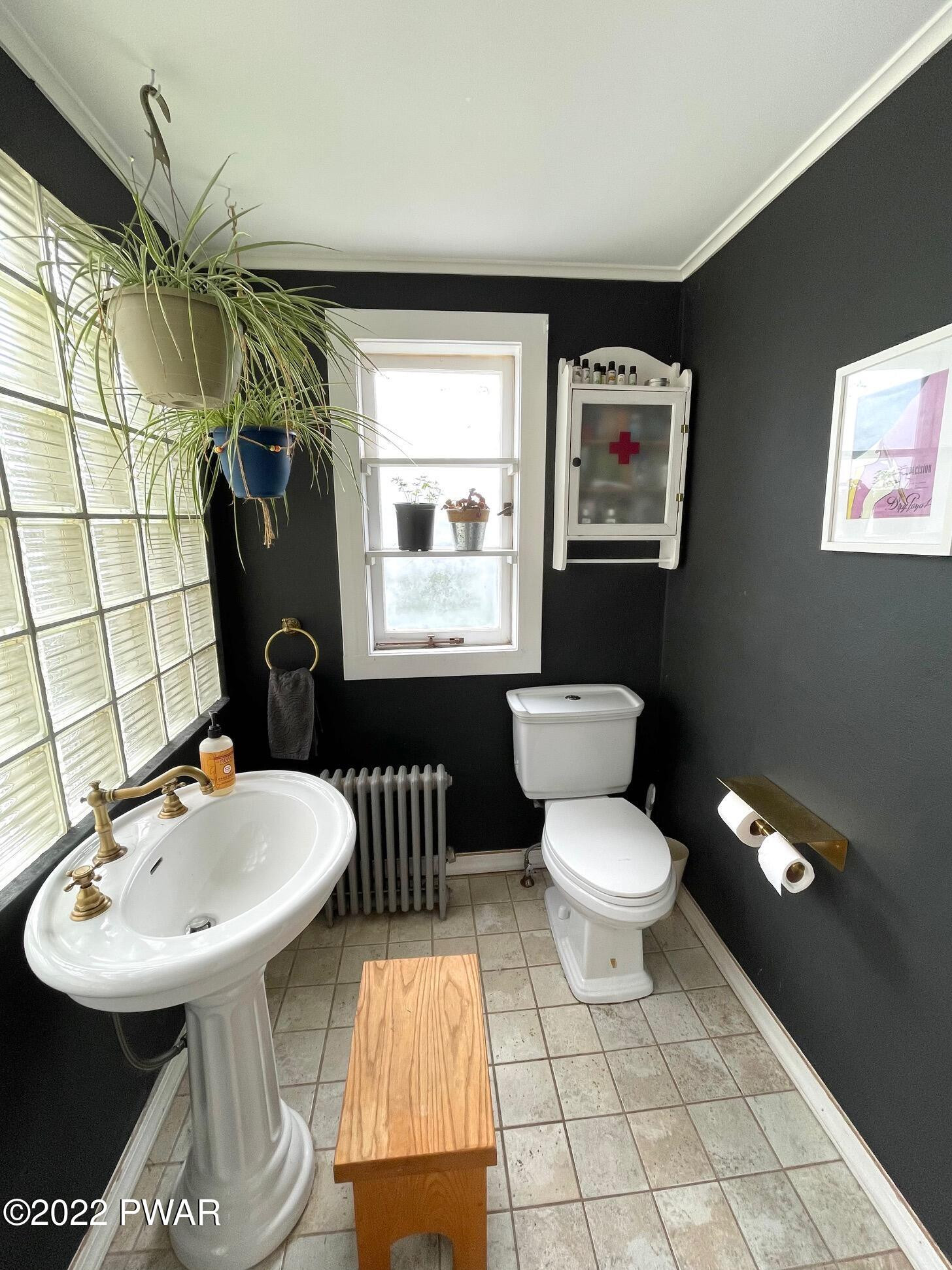 337 Ridge Street Honesdale, PA 18431 - Photo 14 of 39 Bathroom 1st Floor