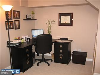 727 Rutland Court Sewell, NJ 08080 - Photo 11 of 11 Office / Study