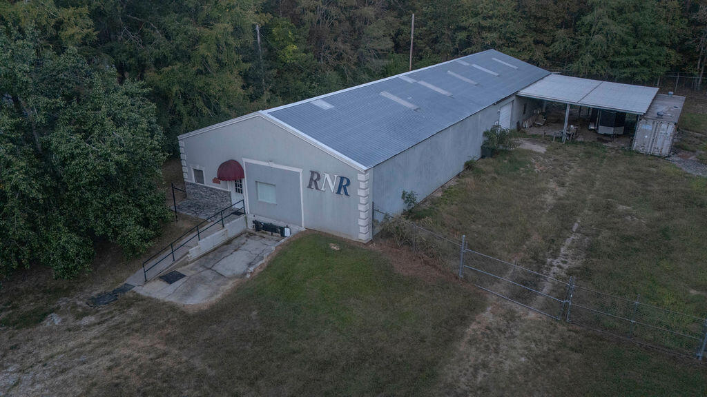 1168 Bauskett Street Edgefield, SC 29824 - Photo 2 of 31
