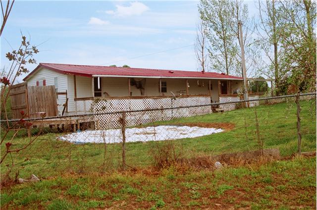 1235 Littleton Ranch Road Castalian Springs, TN 37031 - Photo 2 of 18 Gallery Image 2