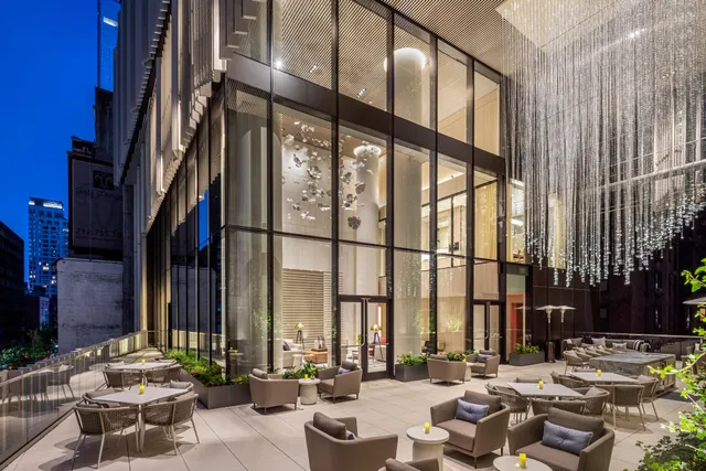 $3,375,000 | 138 East 50th Street, Unit 24B | Midtown East