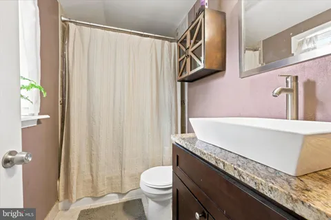 $329,900 | 801 Terwood Road, Drexel Hill, PA 19026