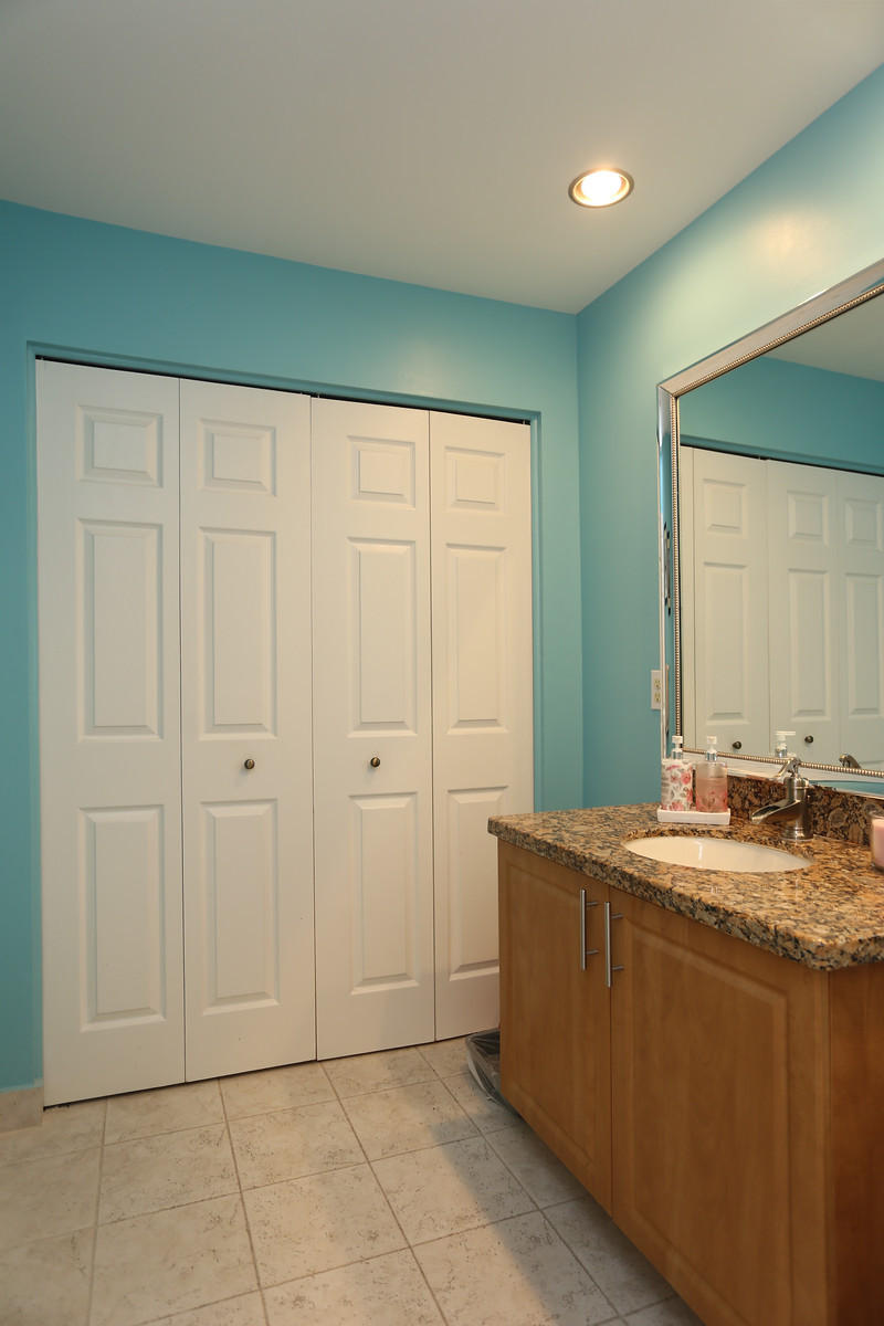 18329 Fresh Lake Way Boca Raton, FL 33498 - Photo 19 of 24 GUEST BATH