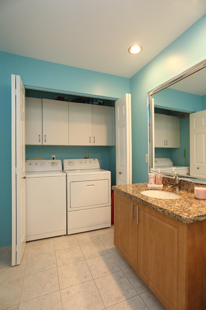 18329 Fresh Lake Way Boca Raton, FL 33498 - Photo 20 of 24 LAUNDRY AREA