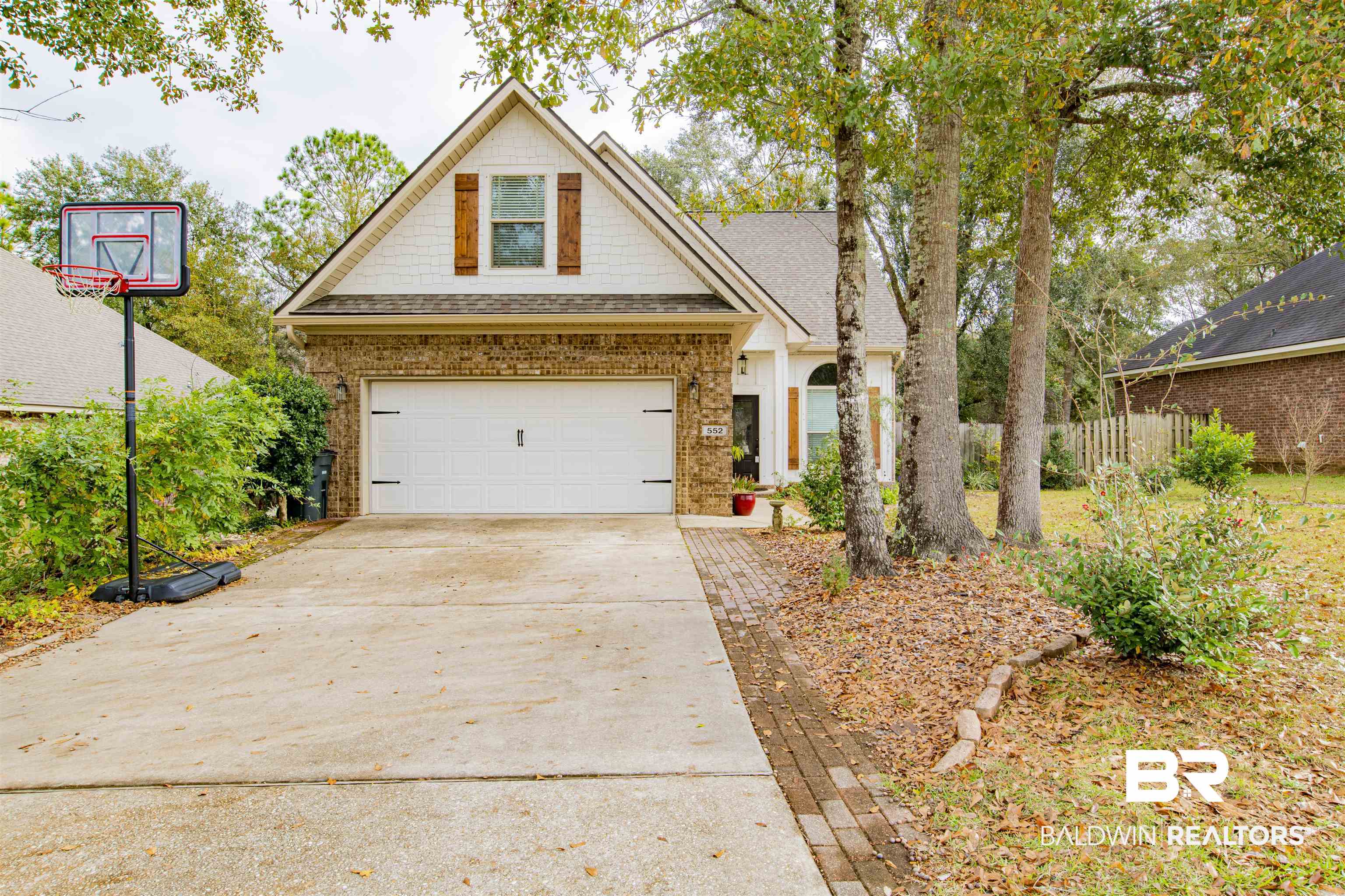 552 Calibre Street Fairhope, AL 36532 - Photo 2 of 28