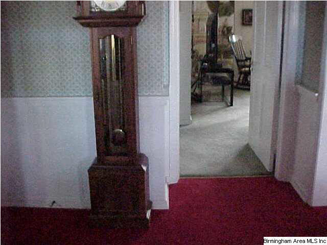 515 Hillyer High Road Anniston, AL 36207 - Photo 7 of 32