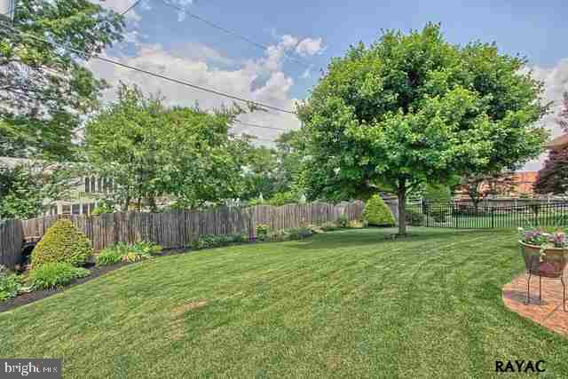 432 George Street Hanover, PA 17331 - Photo 11 of 36 Gallery Image 11