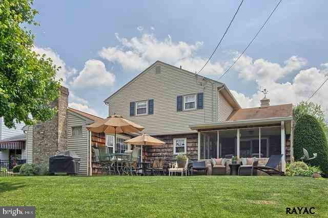 432 George Street Hanover, PA 17331 - Photo 4 of 36 Gallery Image 4