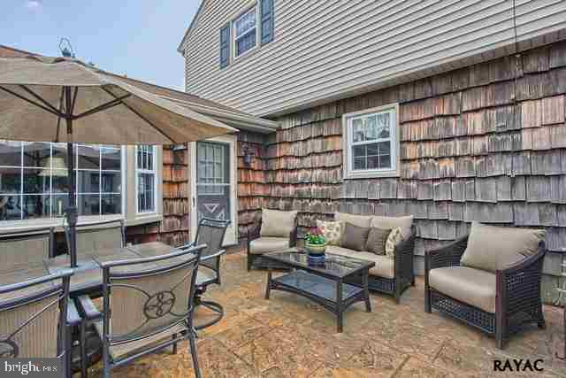 432 George Street Hanover, PA 17331 - Photo 6 of 36 Gallery Image 6